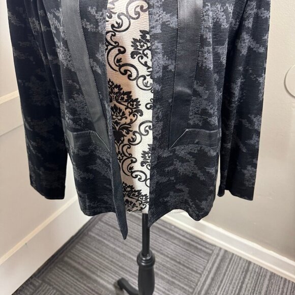 Ming Wang black and gray patterned open front blazer cardigan. Retail $310 - Picture 3 of 8